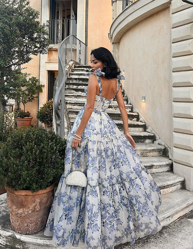Aurora - Langes geblümtes Kleid im Prinzessinnen-Stil für einen märchenhaften Sommer