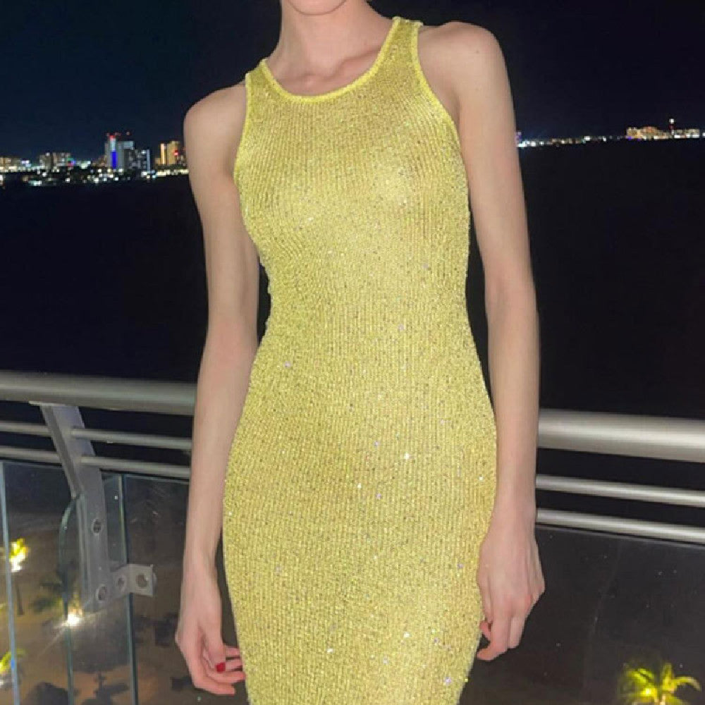 Daniela - Langes ärmelloses glänzendes Kleid für den Frühling
