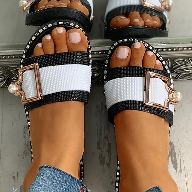 Kiara - Elegante Sandalen mit schwarzer Perlenschnalle