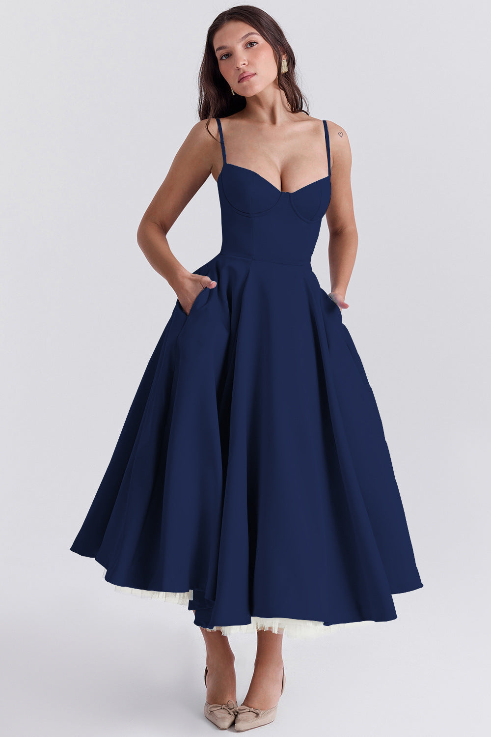 Isabelle - Fließendes französisches Netzkleid