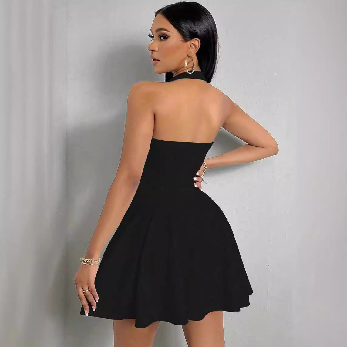 Carla - Kurzes Kleid mit Neckholder