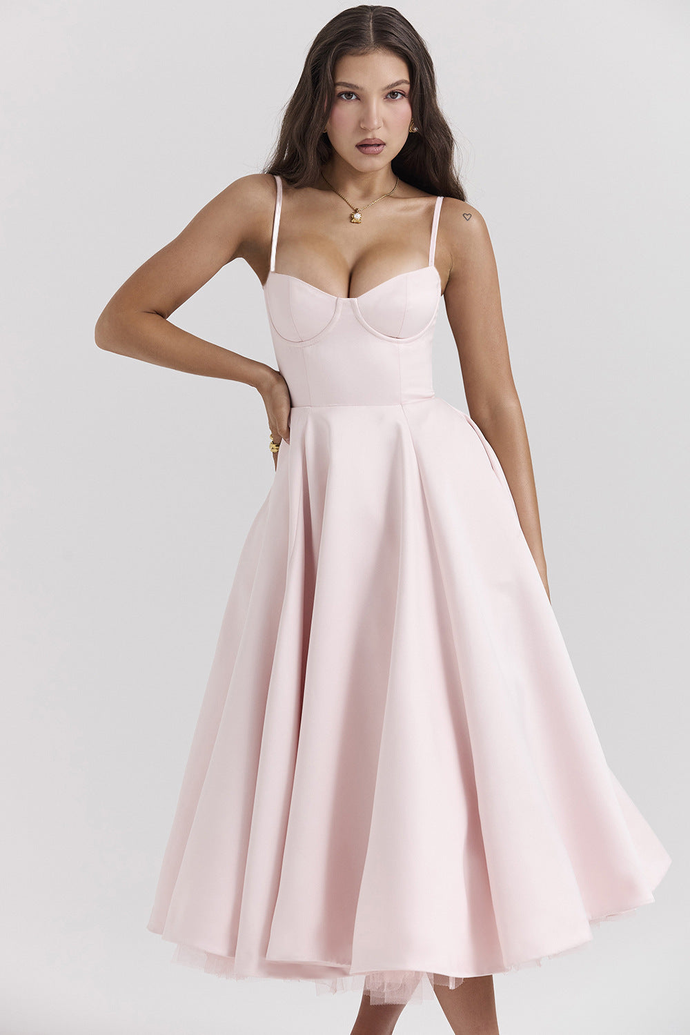 Isabelle - Fließendes französisches Netzkleid