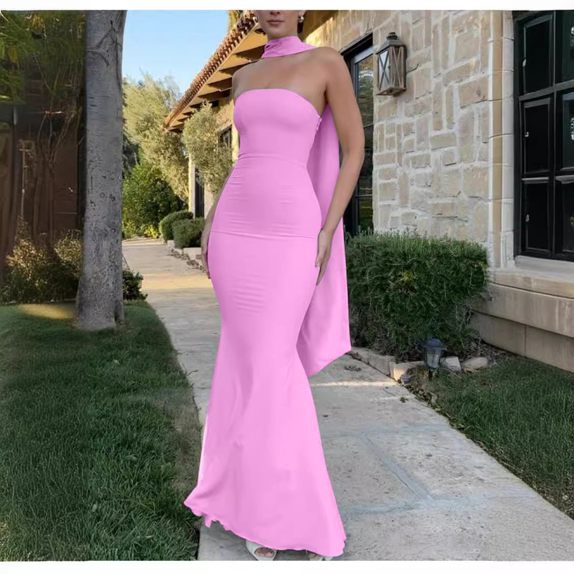 Valeria - Langes asymmetrisches Kleid mit zarten Transparenzen