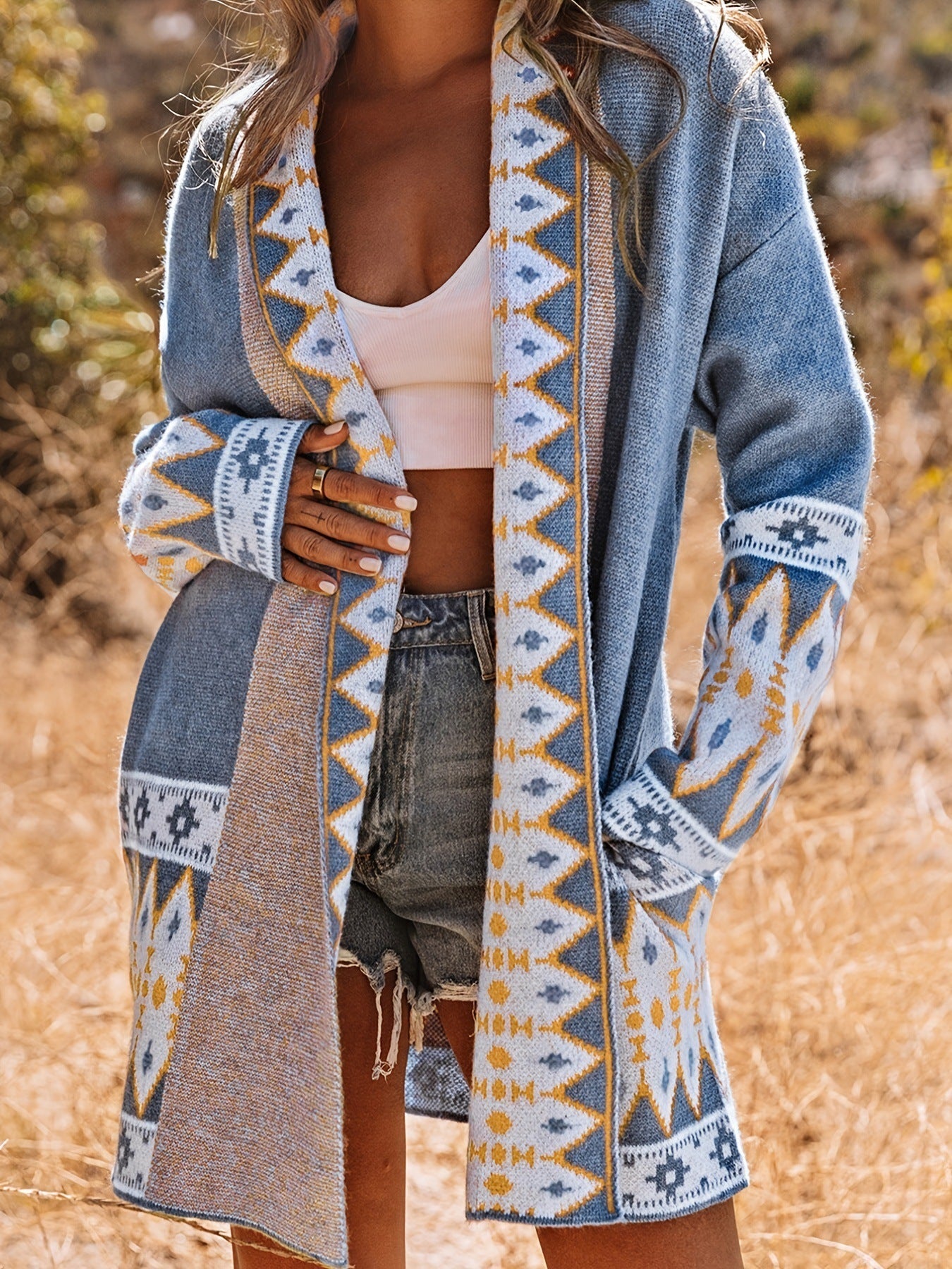 Jimena - Lange Strickjacke mit Ethno-Print und Boho-Stil