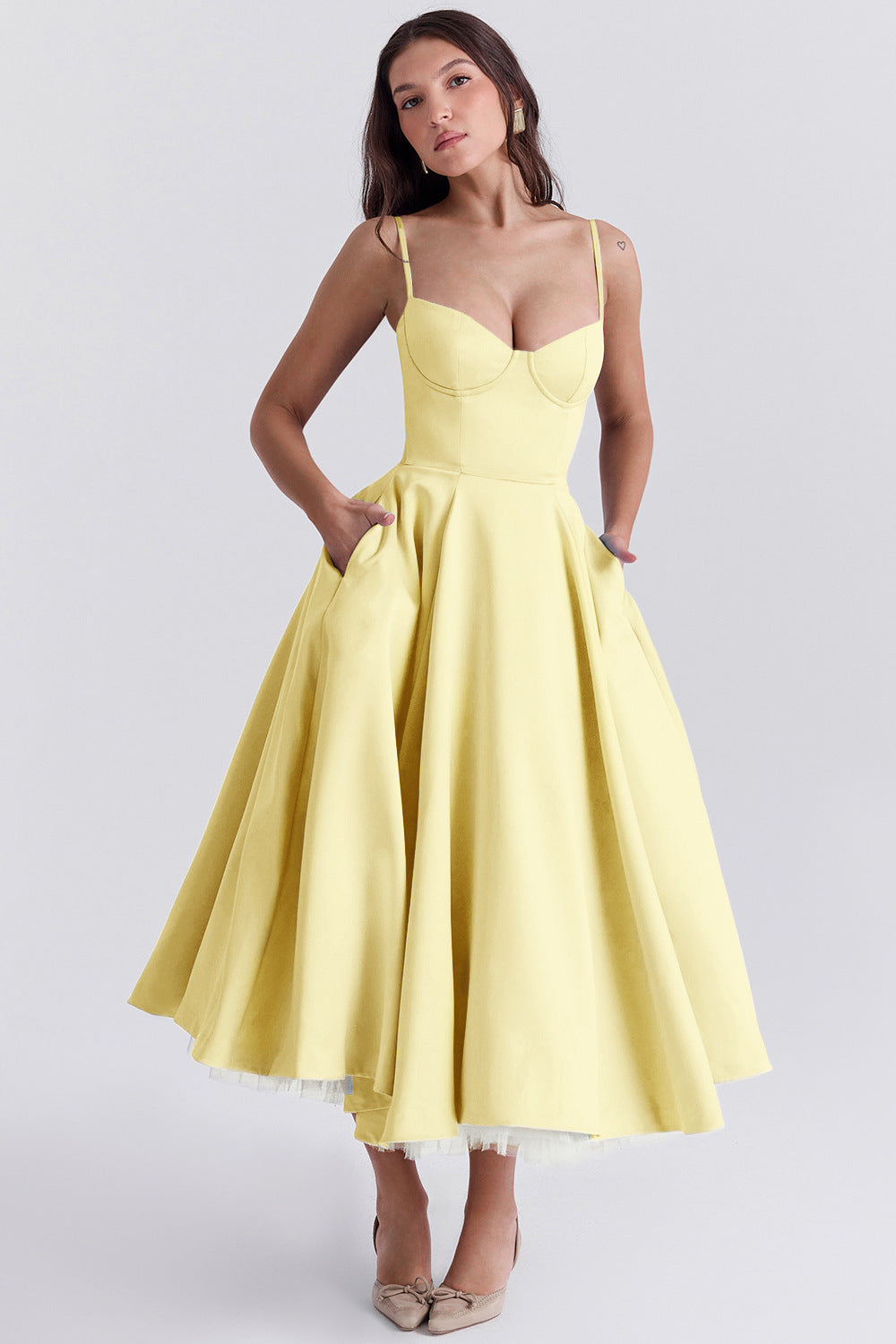 Isabelle - Fließendes französisches Netzkleid
