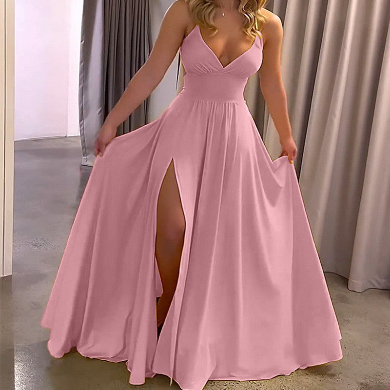 Fließendes Maxikleid mit V-Ausschnitt und Schlitz