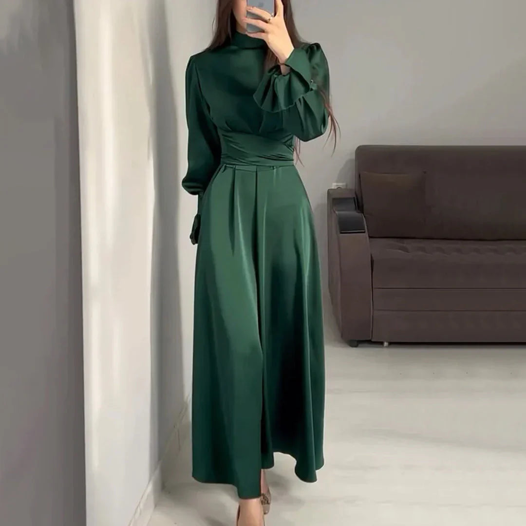 Stuttgart | Elegantes und Schickes Kleid mit Taillenband