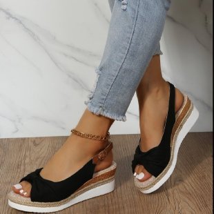 Camila - Rosa Espadrille-Keilsandalen mit coolem Style