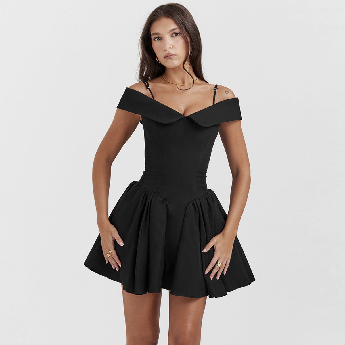 Celeste - Kurzes Kleid mit Bardot-Ausschnitt