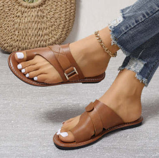 Noa - Braune flache Sandalen mit Stil und Komfort