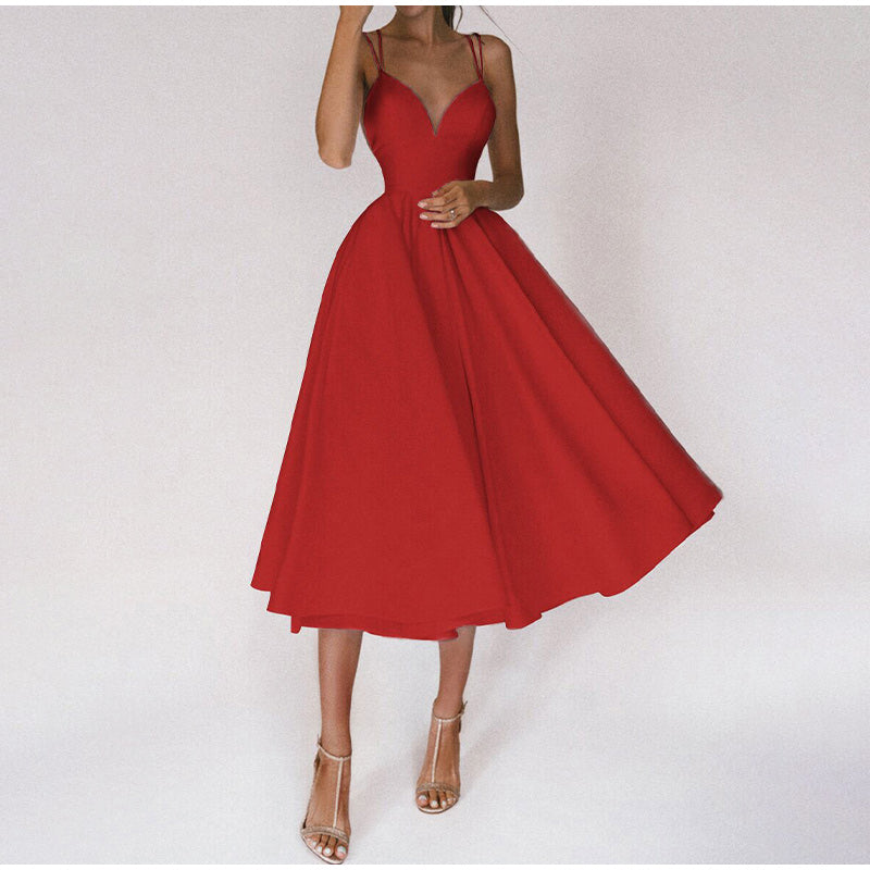 Stuttgart | Elegantes Kleid mit V-Ausschnitt und Trägern