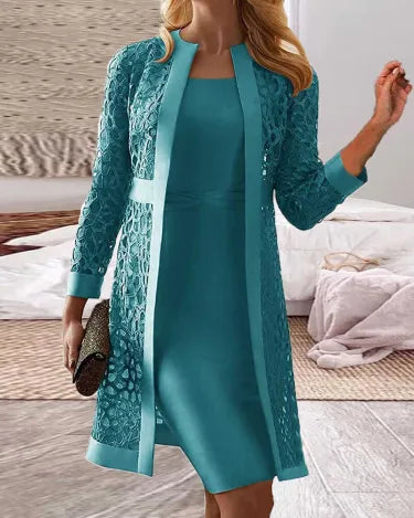 Victoria - Set aus Spitzenkleid und Mantel