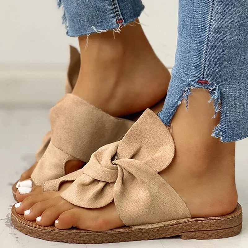 Isabella - Elegante und bequeme flache Sandalen mit Schnürsenkeln