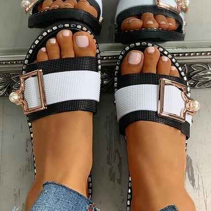 Kiara - Elegante Sandalen mit schwarzer Perlenschnalle