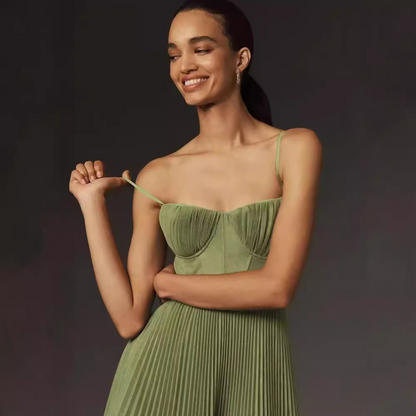 Elina - Plissiertes Maxikleid mit schmalen Trägern und elegantem Schnitt