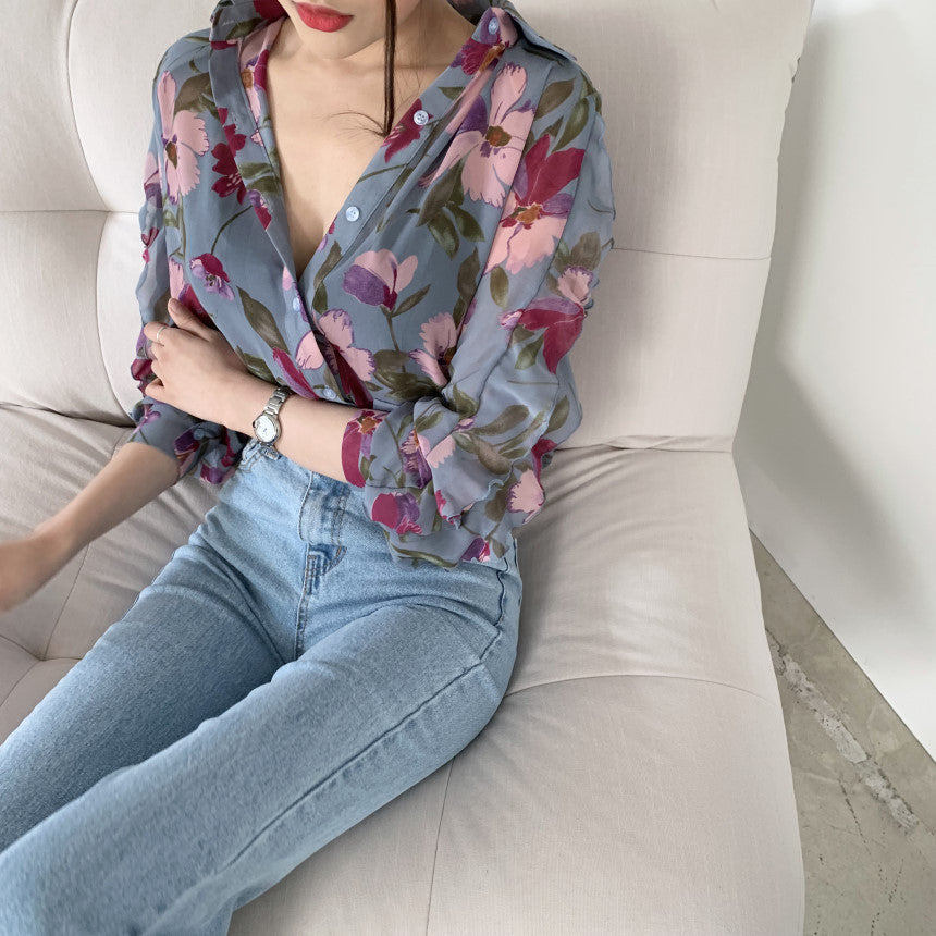 Luna - Lebendig bedruckte Chiffonbluse mit Blumenmuster
