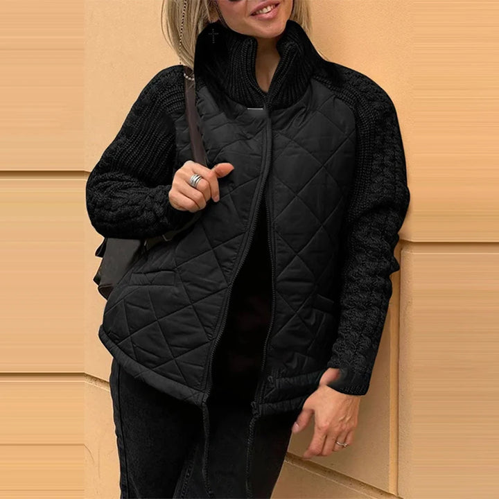 Mila | Modisch Steppjacke mit Strickärmeln für Frauen