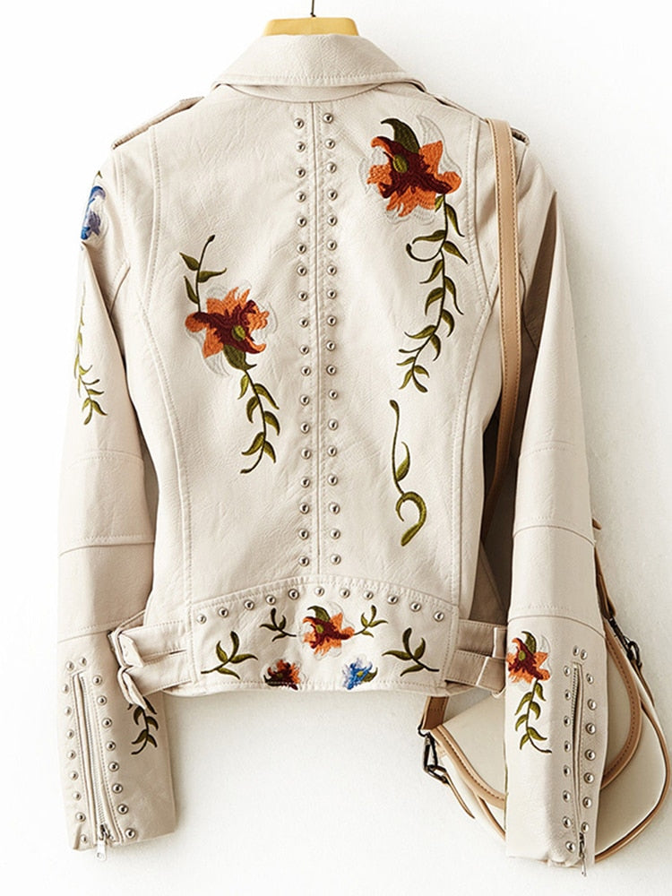 Stuttgart | Chic Lederjacke mit Blumen