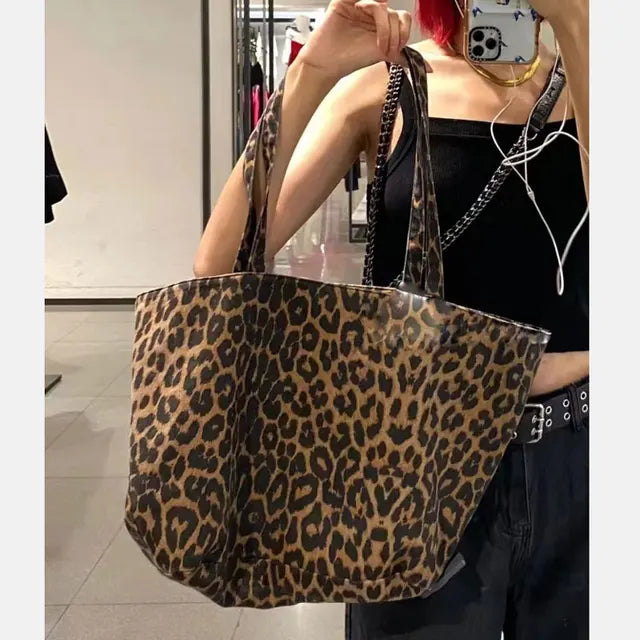 Stuttgart | Neueste Mode Leopard Handtasche