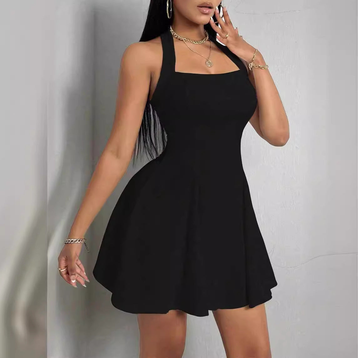 Carla - Kurzes Kleid mit Neckholder