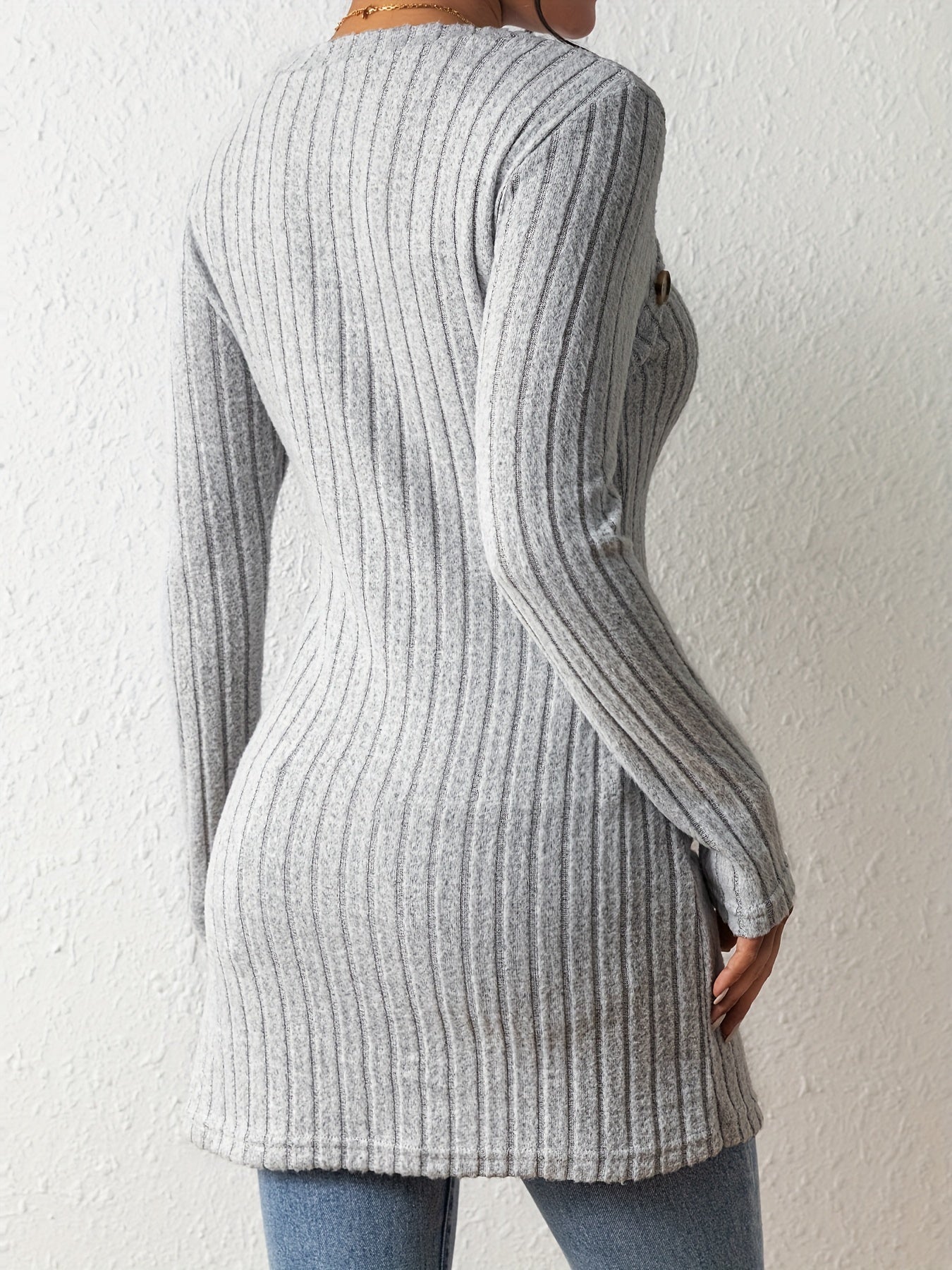 Valerie | Pullover mit asymmetrischem Saum